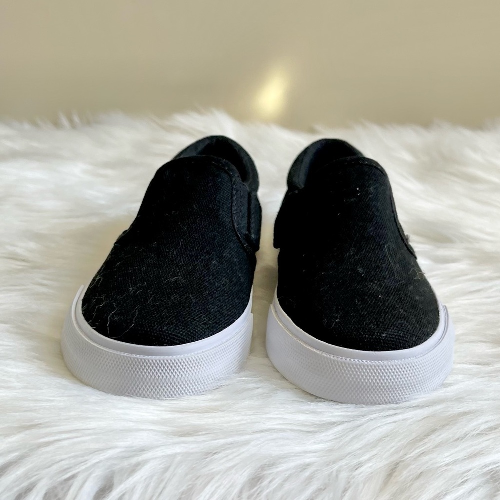 NWOT Children’s Place Black Slip On shoes - Picture 6 of 7